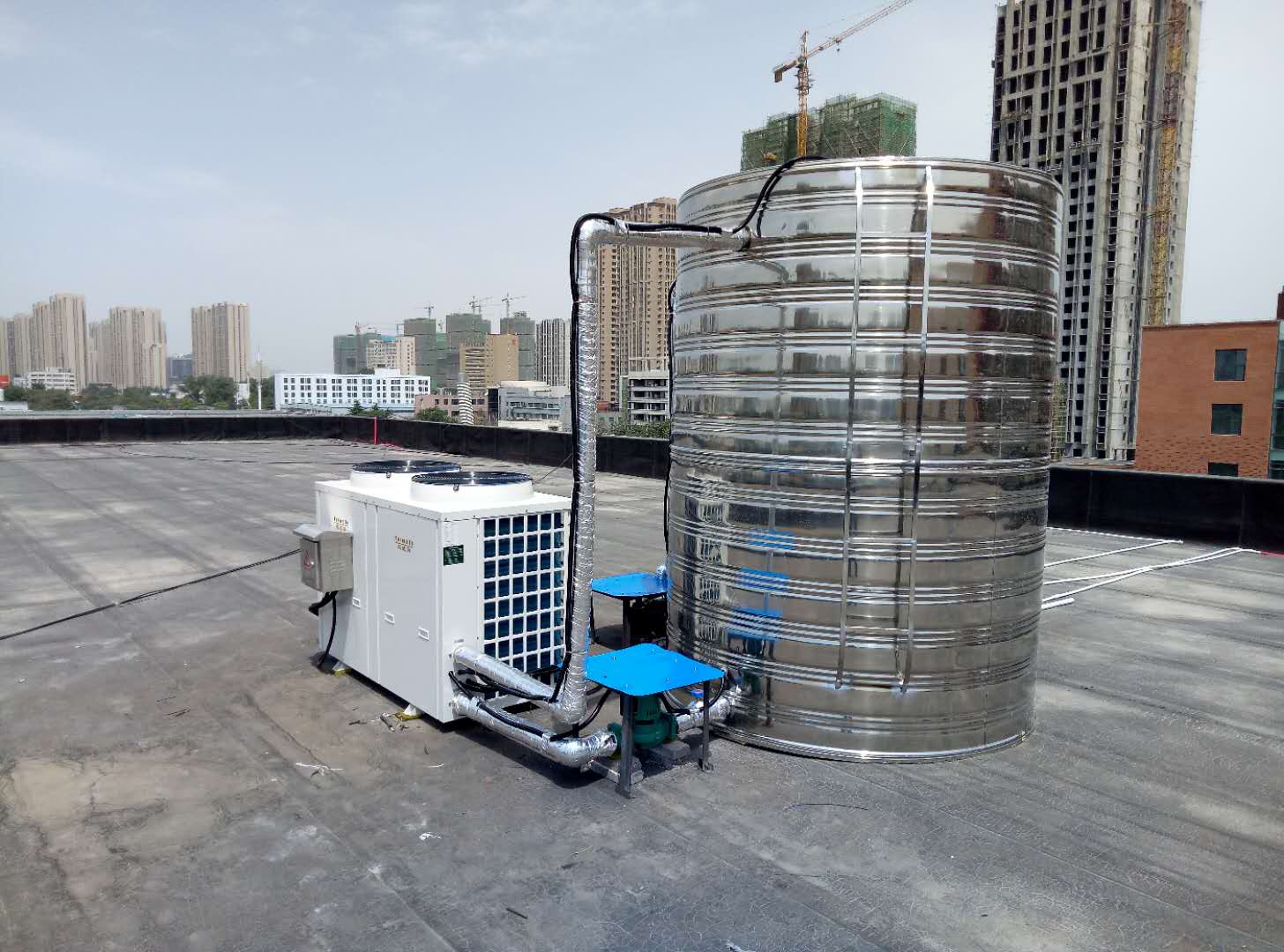 酒店、賓館洗浴熱水用什么好，福威斯空氣能熱水器*佳選擇